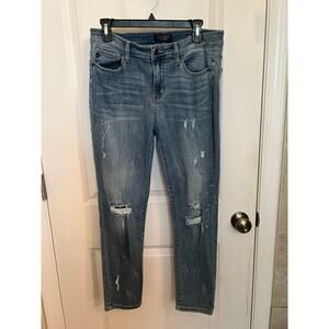 Judy Blue Women's Relaxed Fit Distressed Light Wash MidRise Jeans 13/31 Stretchy